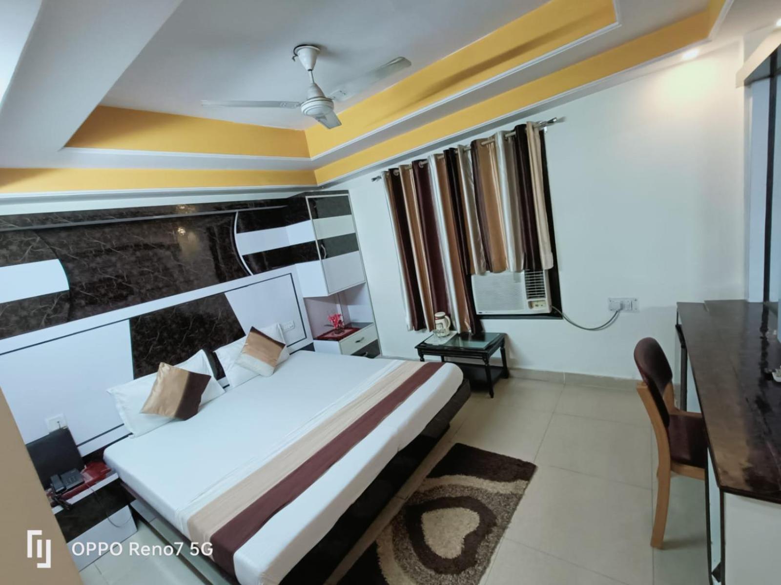 Hotel Su Shree Continental 5 Minutes Walk From New Delhi Railway Station Eksteriør billede