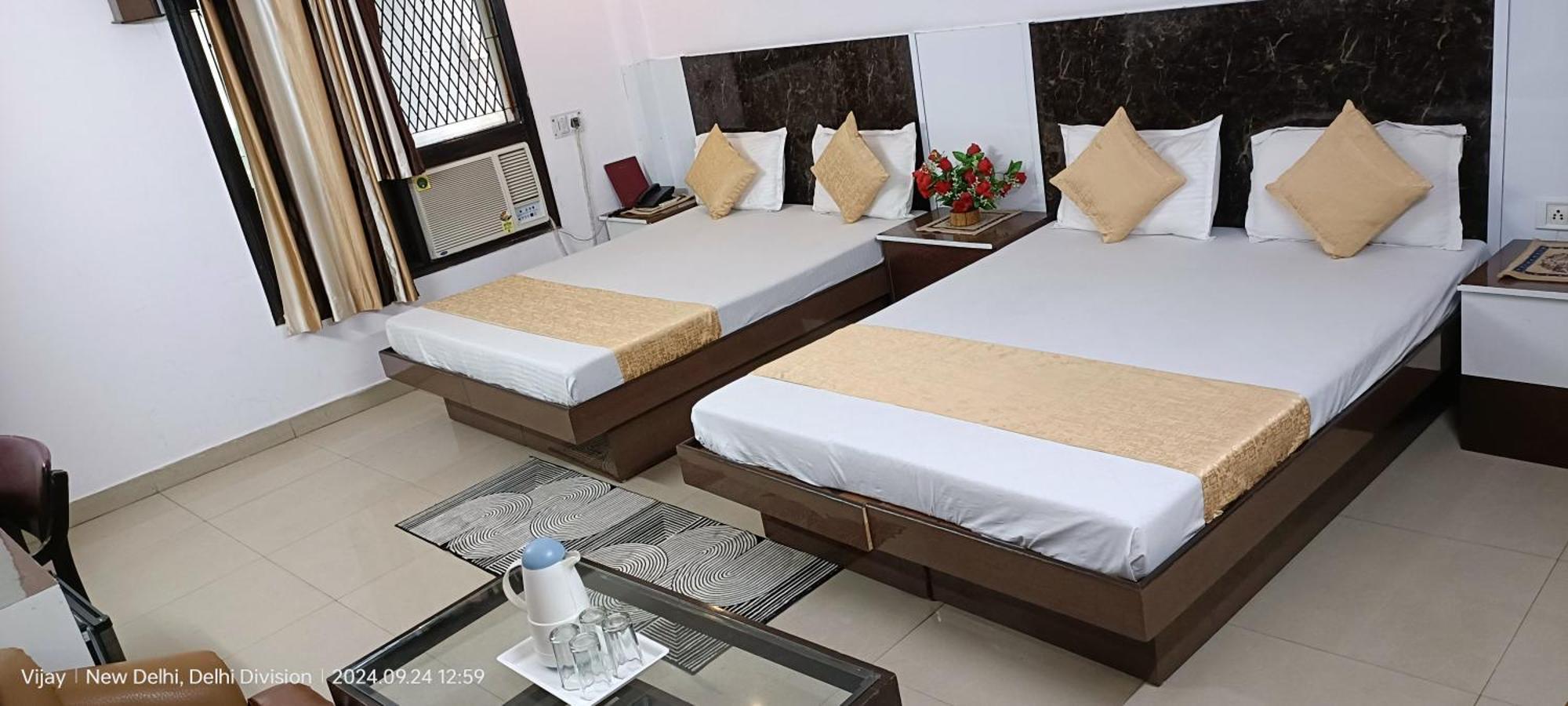 Hotel Su Shree Continental 5 Minutes Walk From New Delhi Railway Station Eksteriør billede