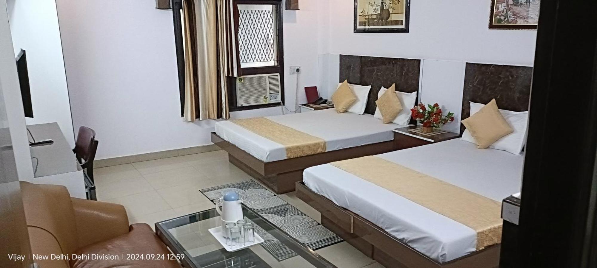 Hotel Su Shree Continental 5 Minutes Walk From New Delhi Railway Station Eksteriør billede