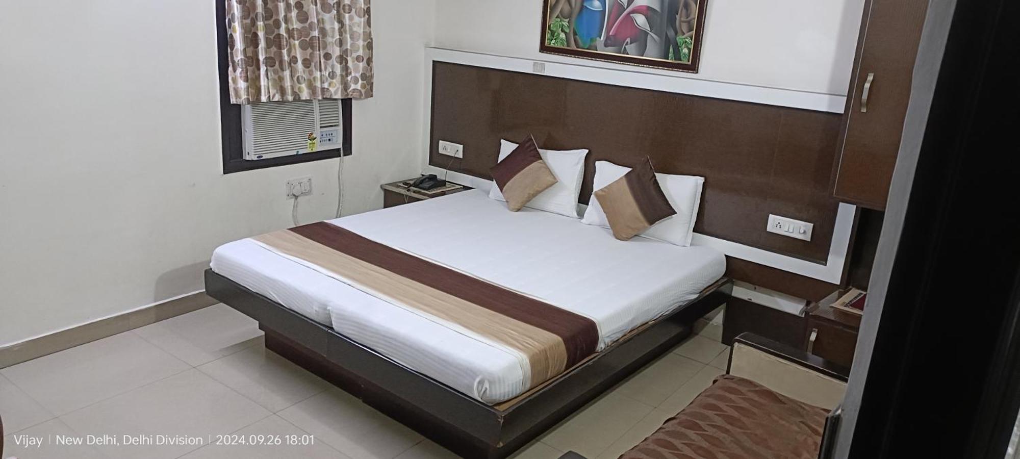 Hotel Su Shree Continental 5 Minutes Walk From New Delhi Railway Station Eksteriør billede