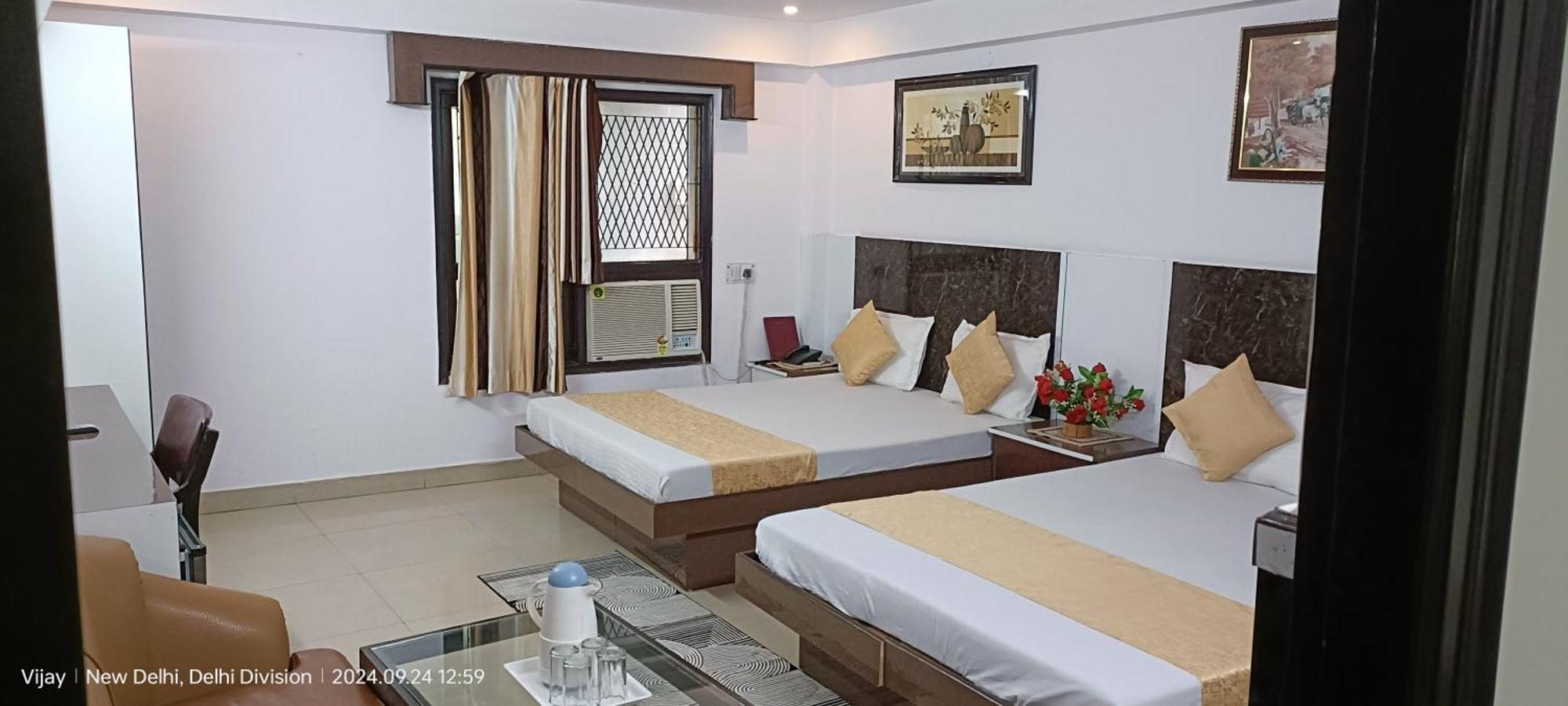 Hotel Su Shree Continental 5 Minutes Walk From New Delhi Railway Station Eksteriør billede