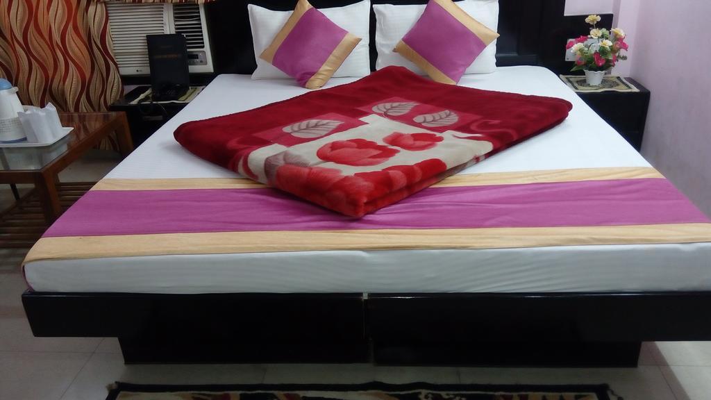 Hotel Su Shree Continental 5 Minutes Walk From New Delhi Railway Station Eksteriør billede